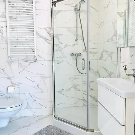 W Centrum Miasta Z Darmowym Parkingiem Dla Dwojga -apartamenty Pod Zlotym Lwem Appartement Kłodzko